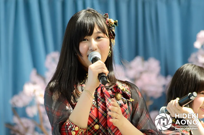 AKB48 07 — Performance