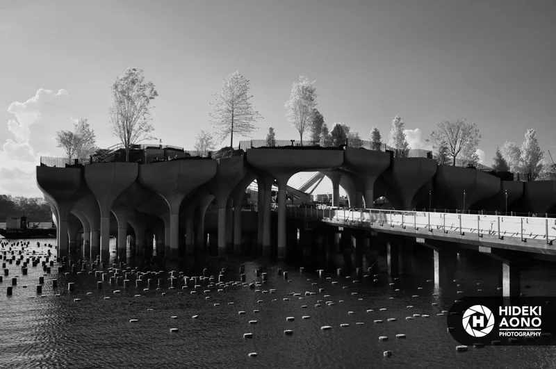 LES NYC 683 — New York City // Black & White